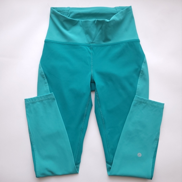 Like New Lululemon Train Times 7/8 Pant *Blocked 25" - Picture 5 of 14